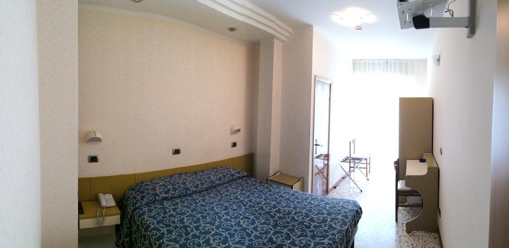 Hotel Royal Misano Adriatico Rum bild