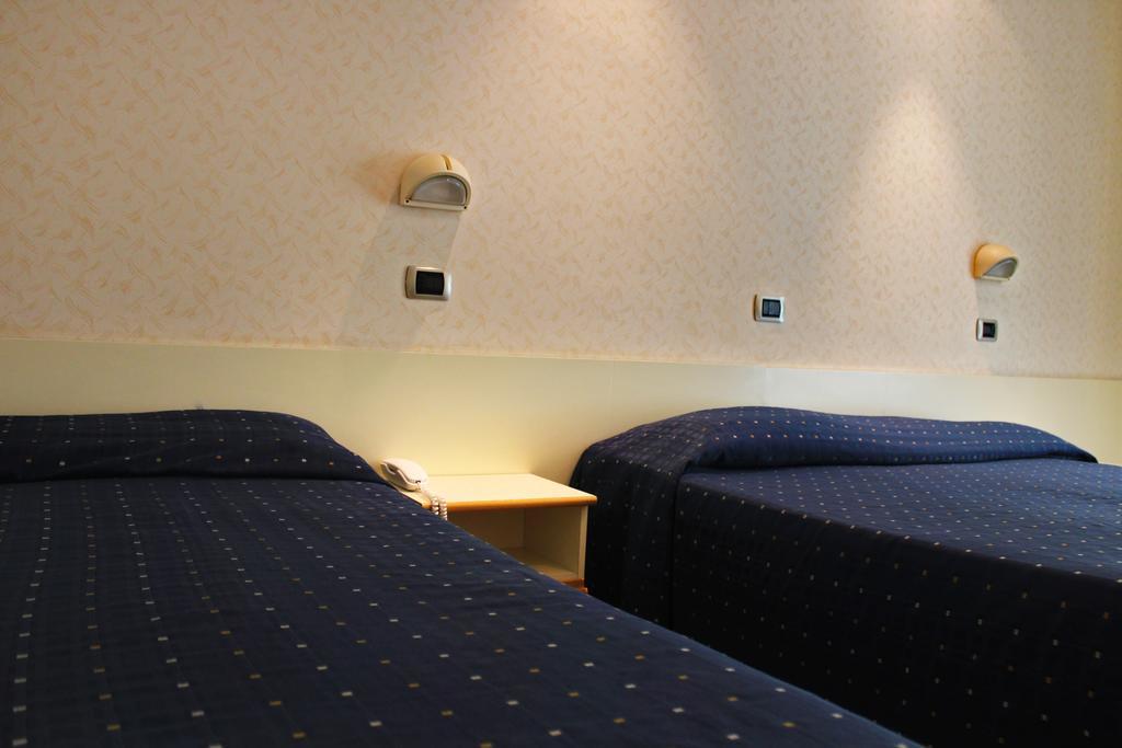 Hotel Royal Misano Adriatico Exteriör bild