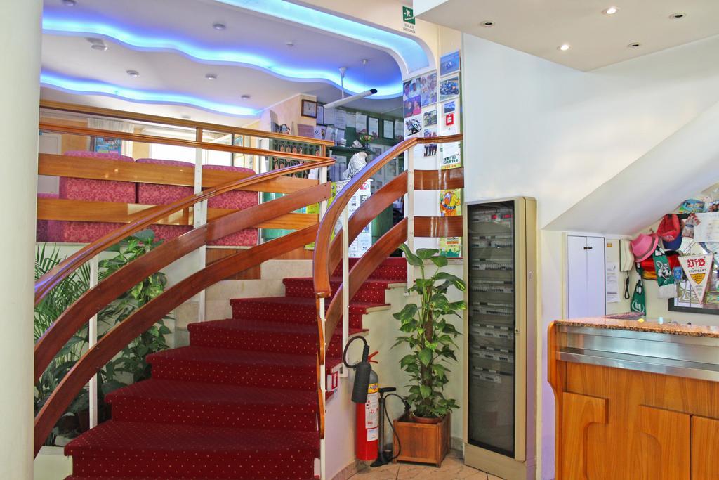 Hotel Royal Misano Adriatico Exteriör bild