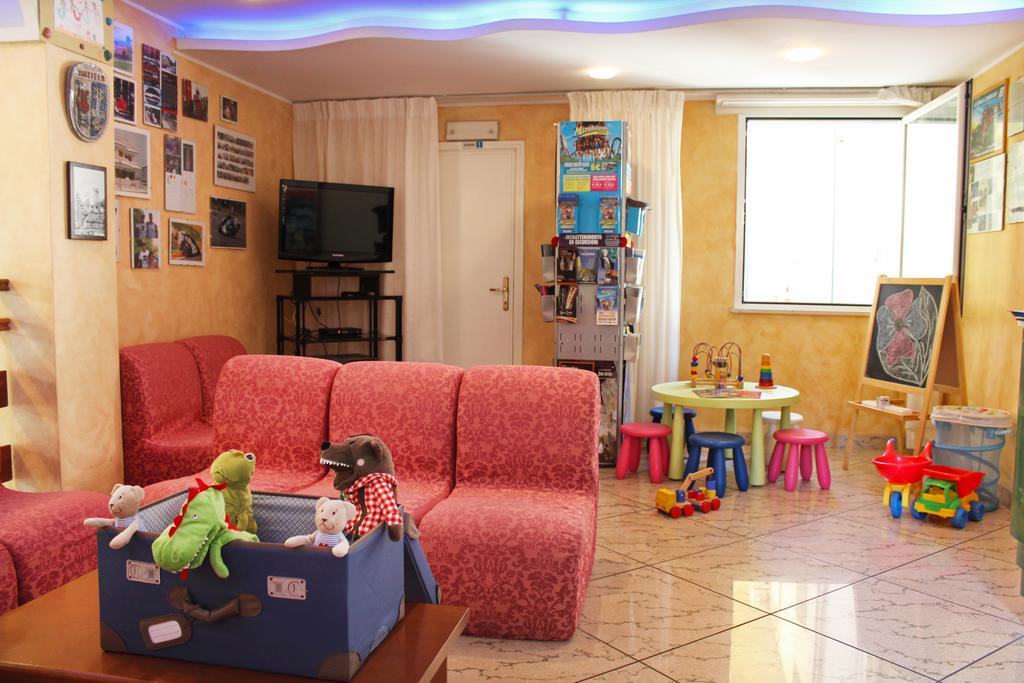 Hotel Royal Misano Adriatico Exteriör bild