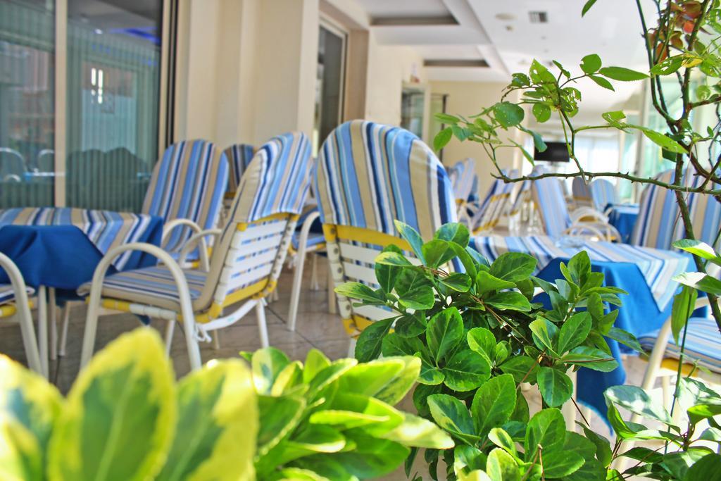 Hotel Royal Misano Adriatico Exteriör bild